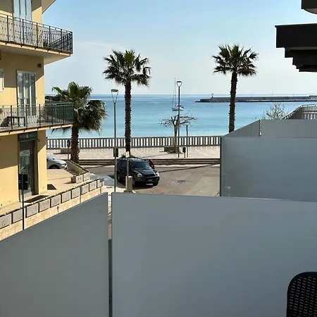 Vista Mare شقة